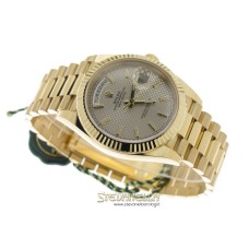 Rolex Daydate 40mm Silver Diagonal index Dial ref. 228238 nuovo